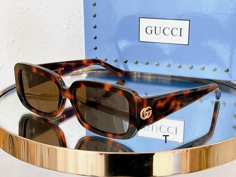 Gucci Sunglasses 627